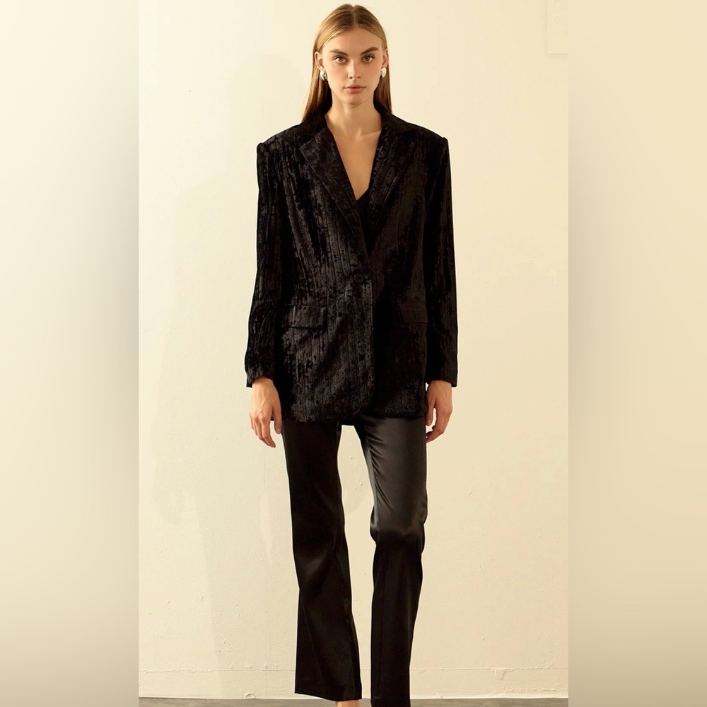 Endless Rose Oversized Black Velvet Women's Blazer Size Large C11-063
